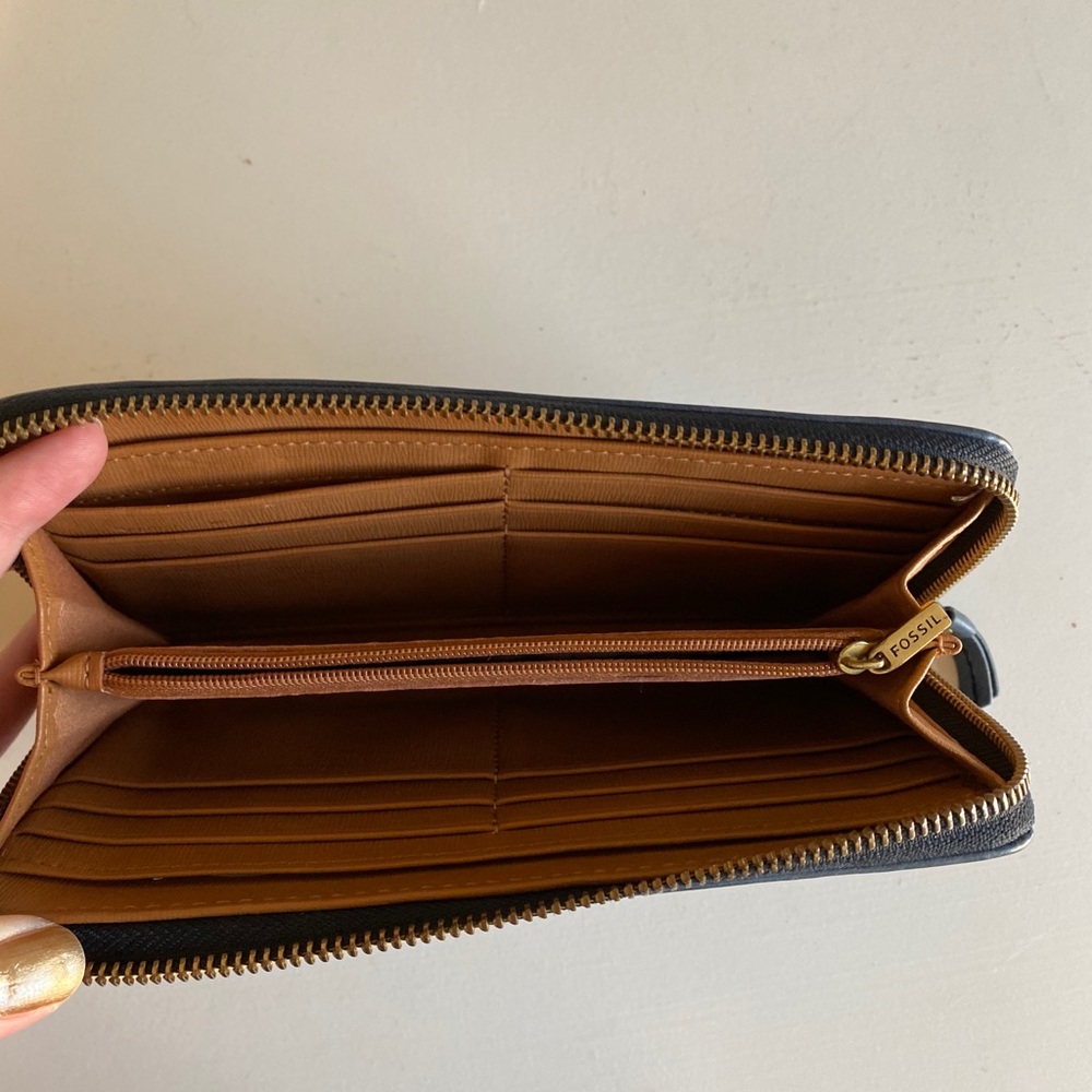 Fossil Leather Wallet - image 2